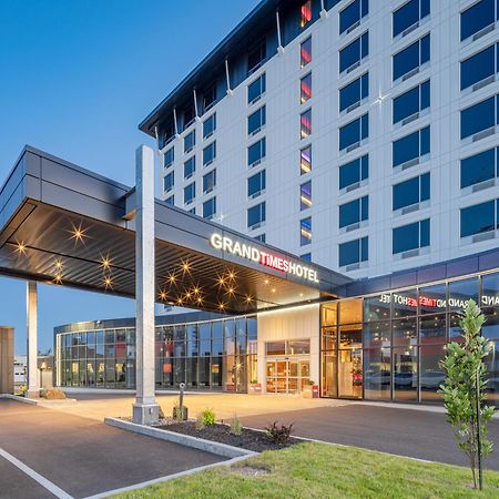 Grand Hotel Times Lévis Екстериор снимка