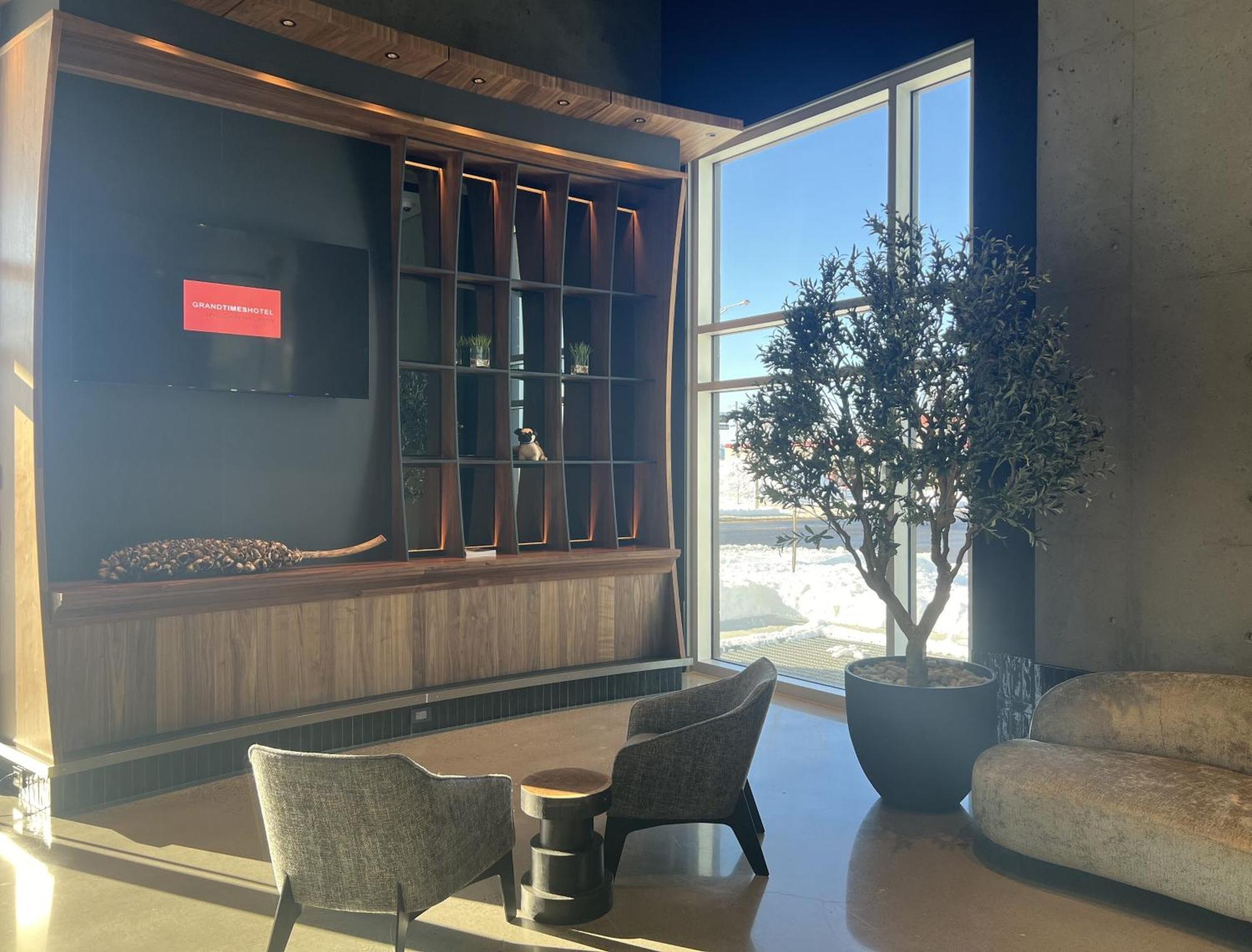 Grand Hotel Times Lévis Екстериор снимка