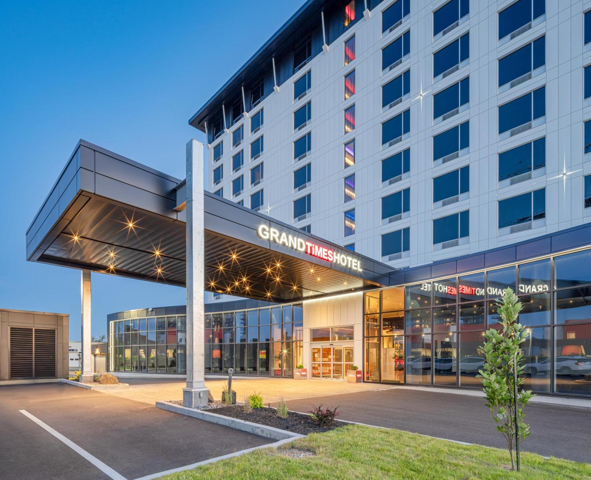 Grand Hotel Times Lévis Екстериор снимка